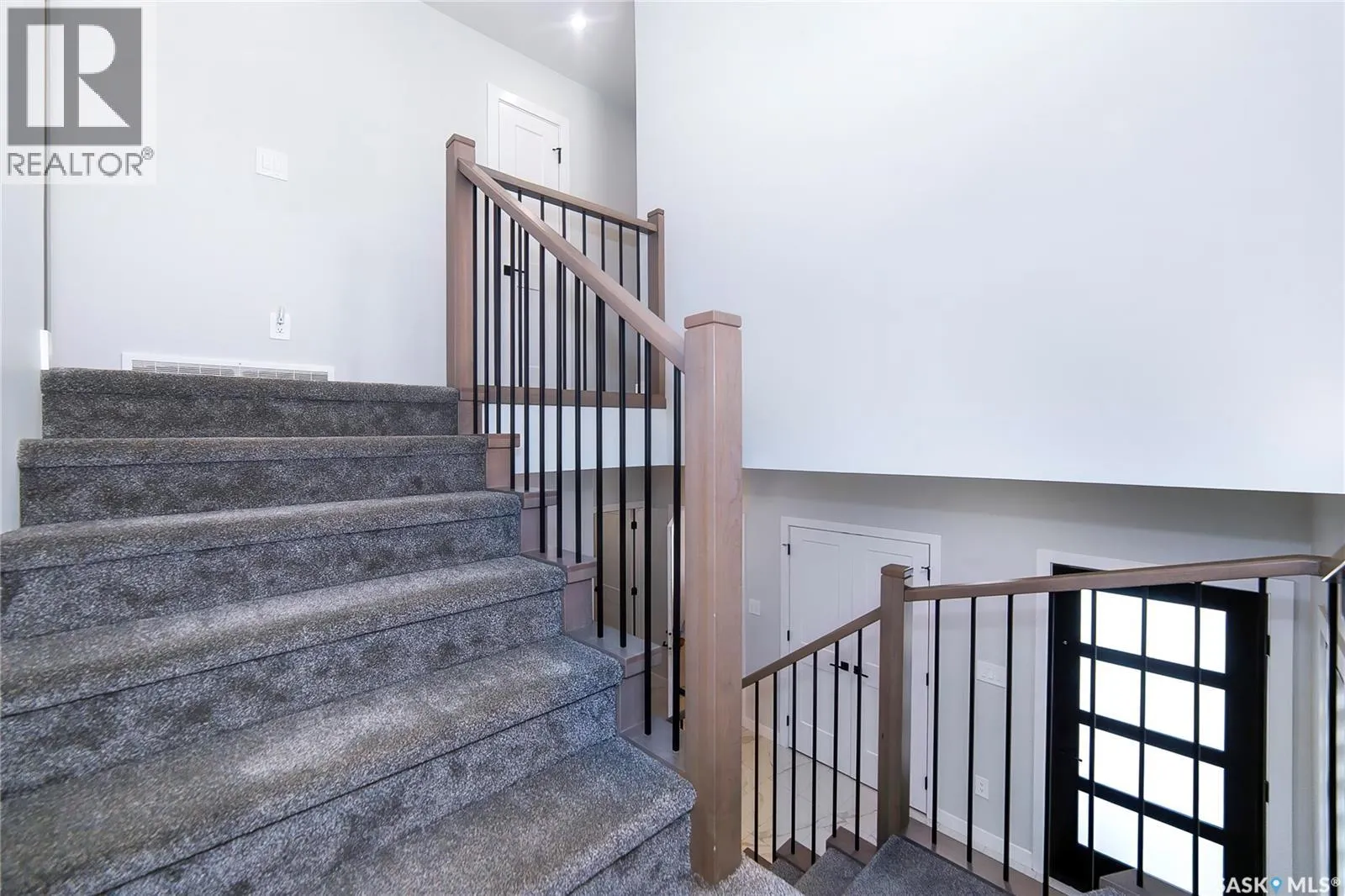 639 Underhill ROAD