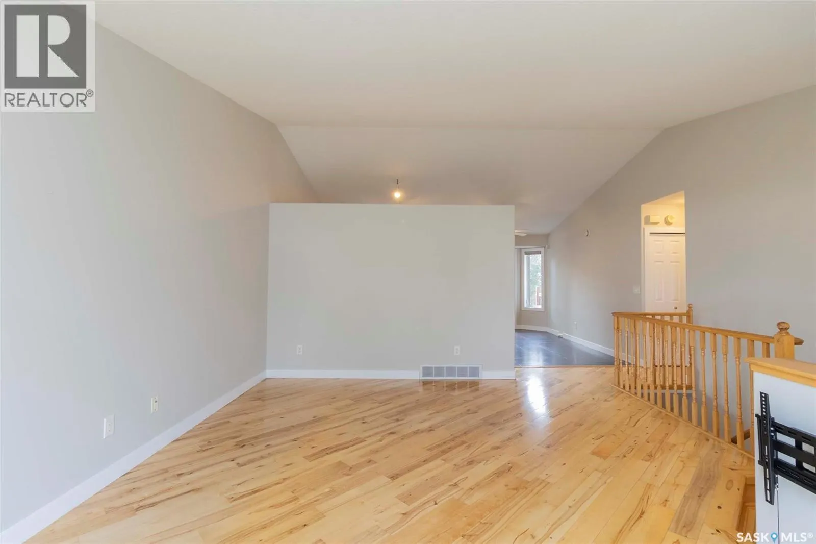 602 Sumner LANE