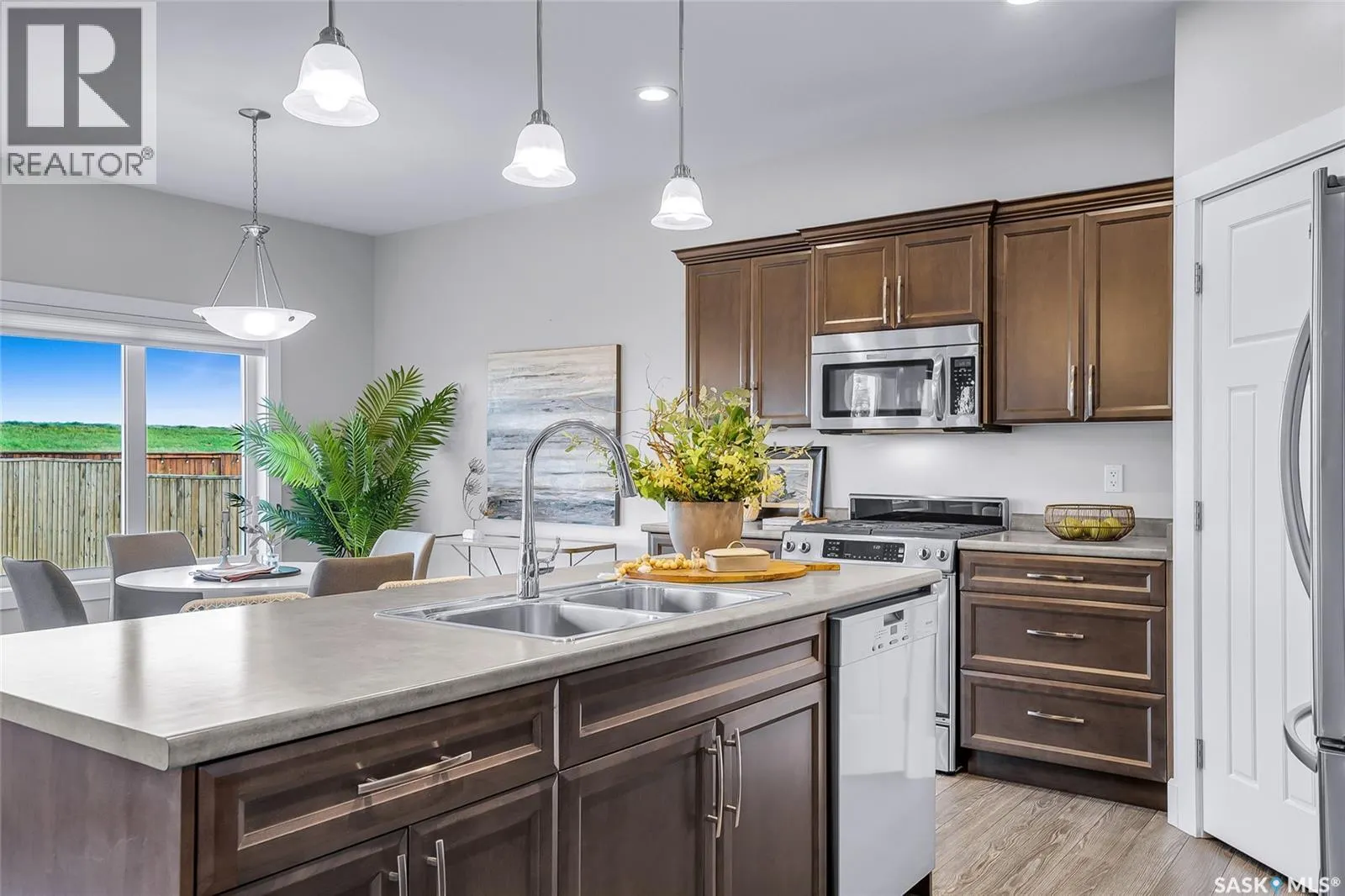 303 Kolynchuk MANOR