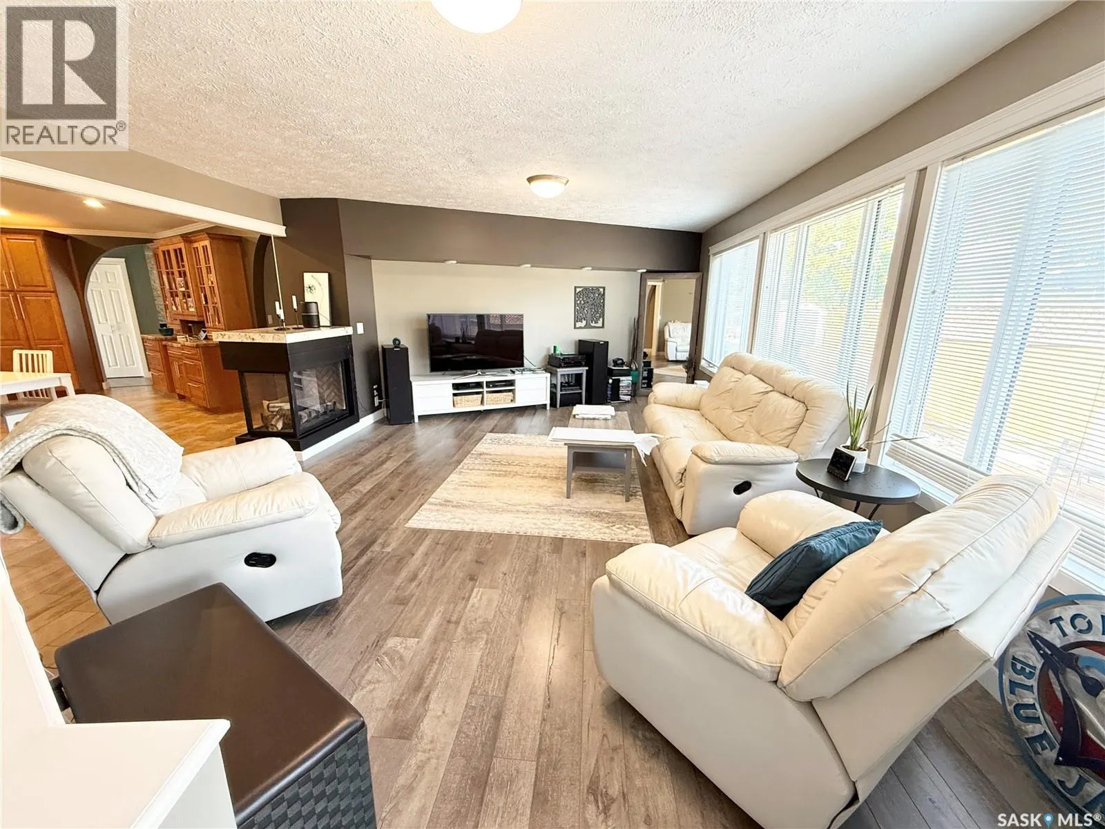 3 McLelland BAY