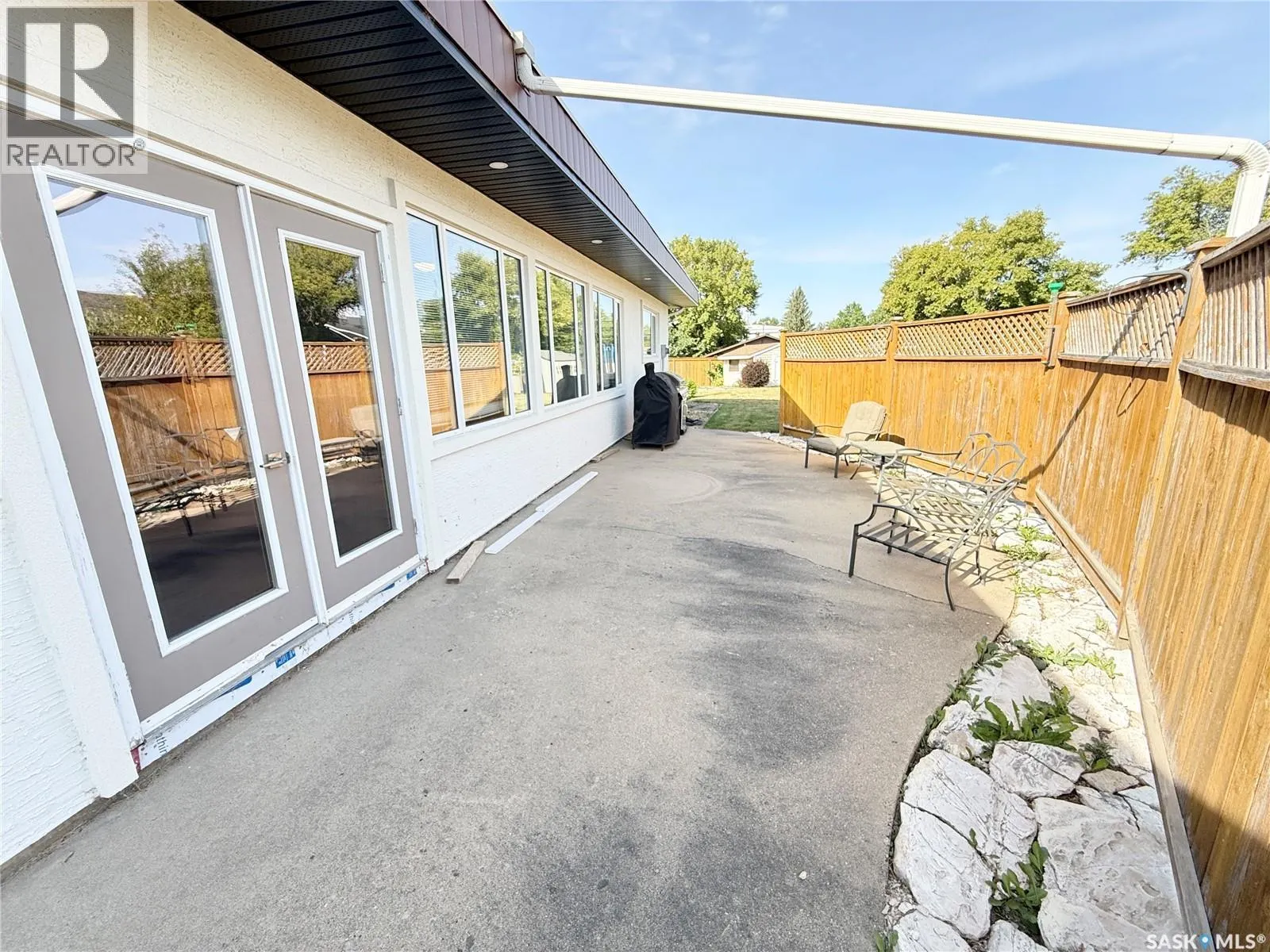 3 McLelland BAY
