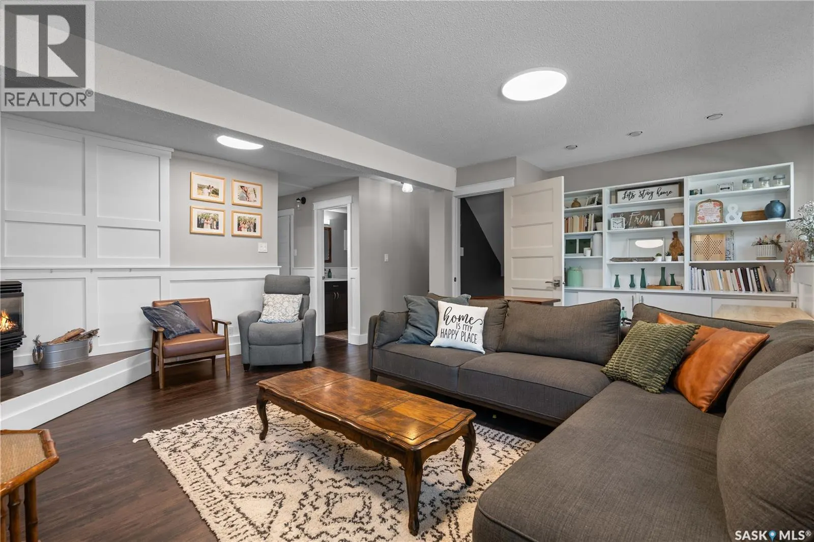 24 French CRESCENT