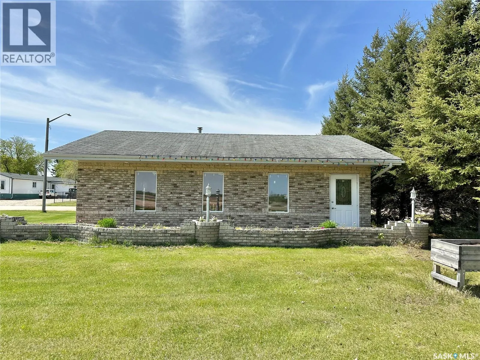 221 Highway AVENUE W