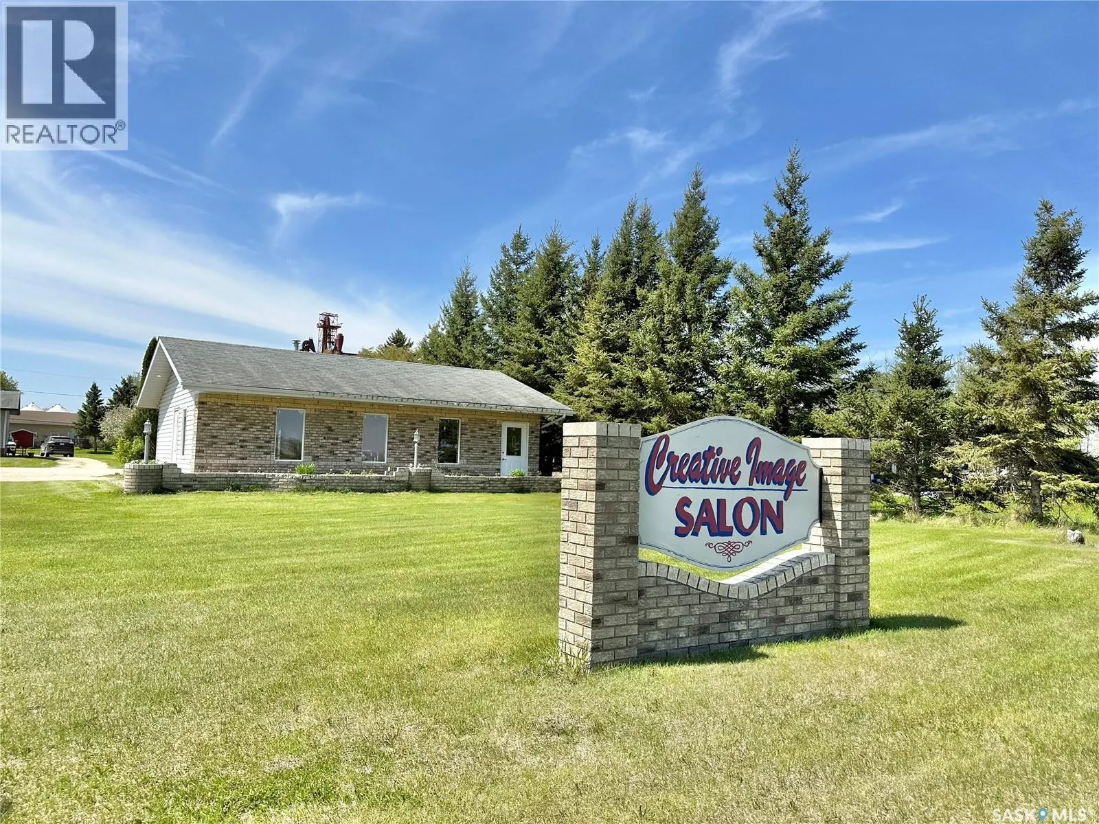 221 Highway AVENUE W