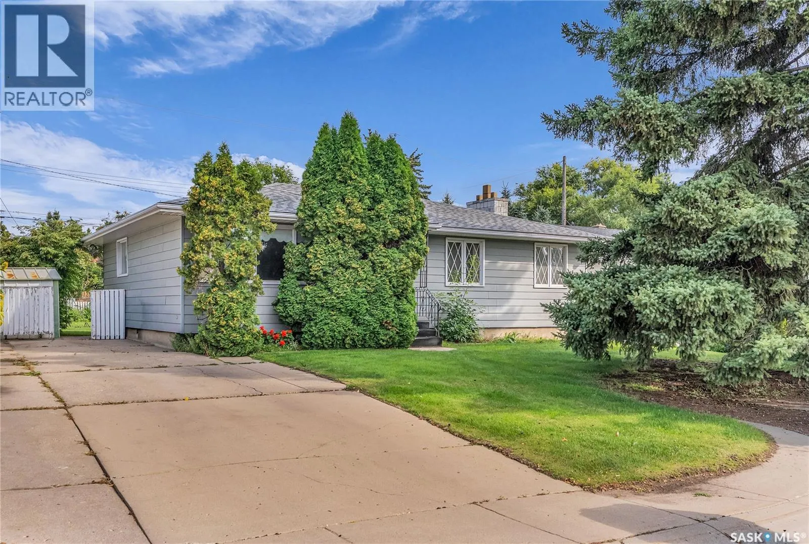 102 O'Neil CRESCENT