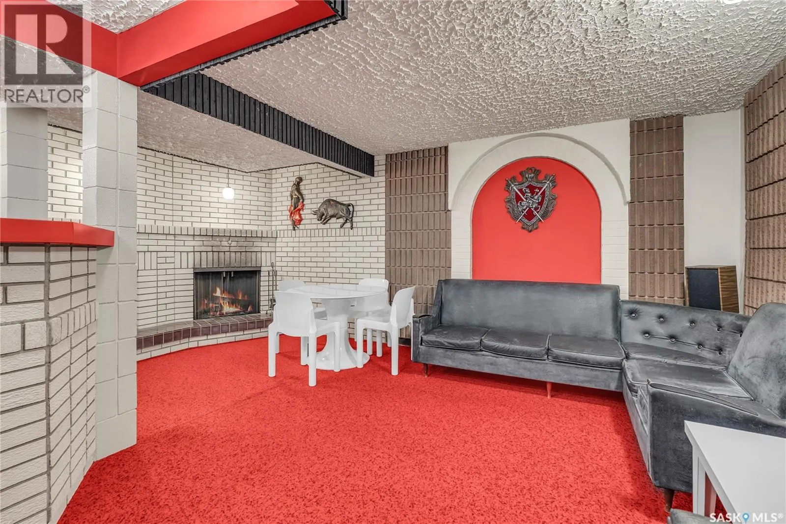 102 O'Neil CRESCENT