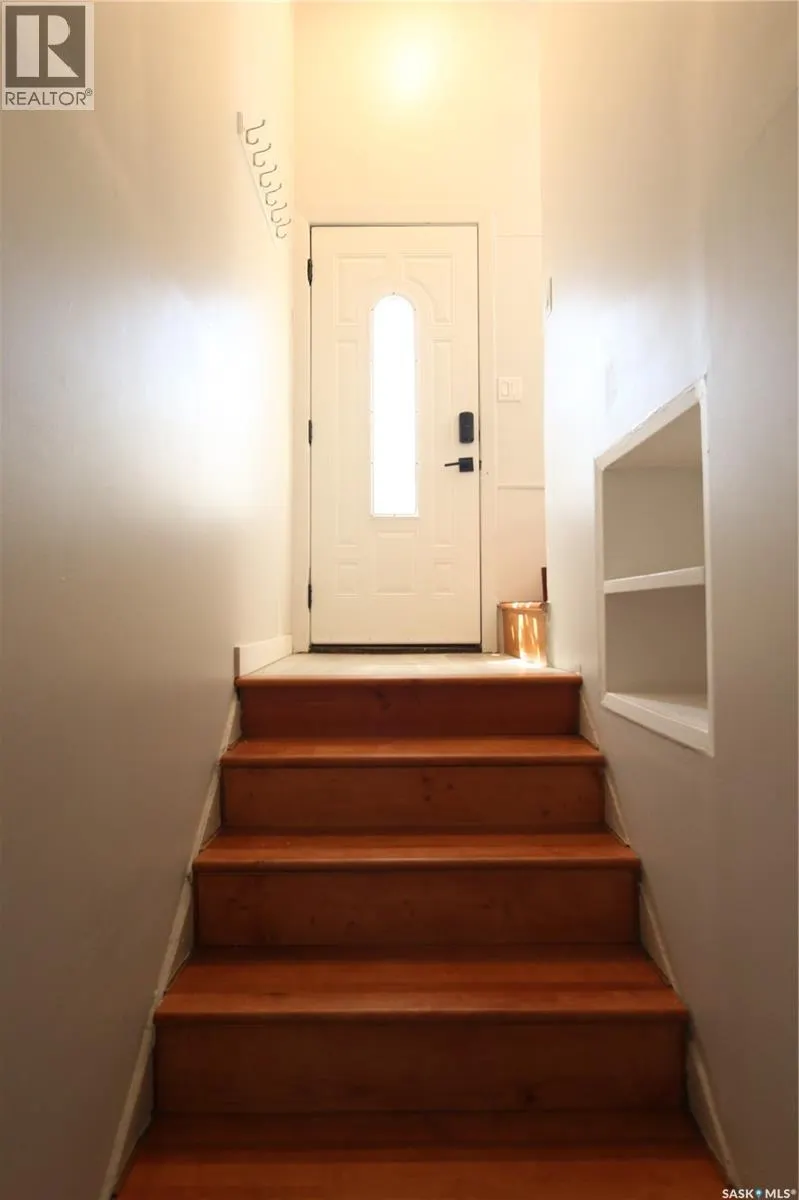 271 Broad STREET