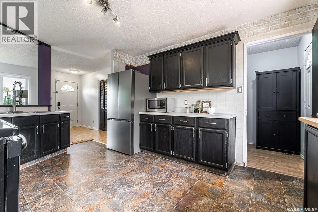 243 Roborecki CRESCENT