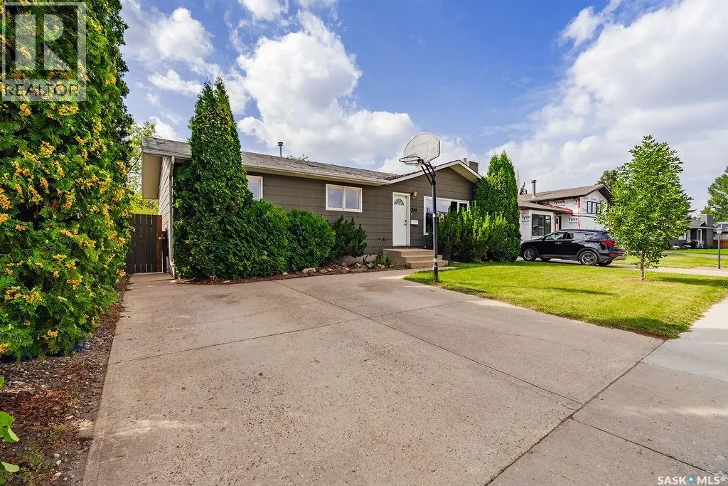 243 Roborecki CRESCENT