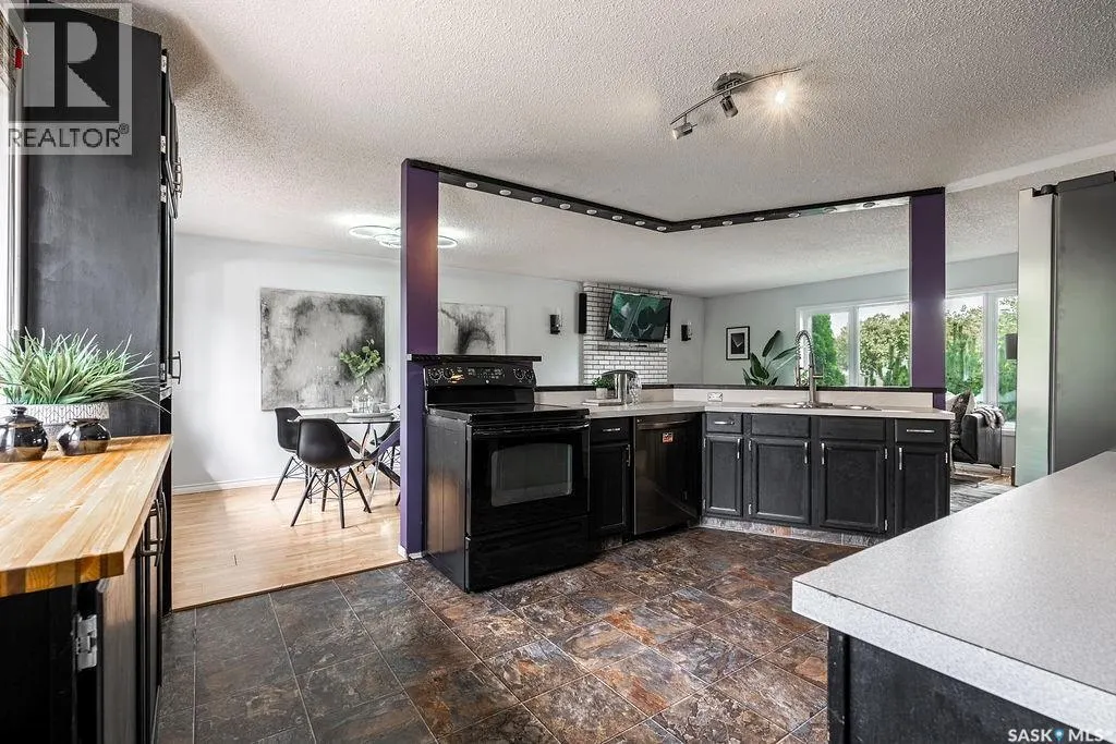 243 Roborecki CRESCENT