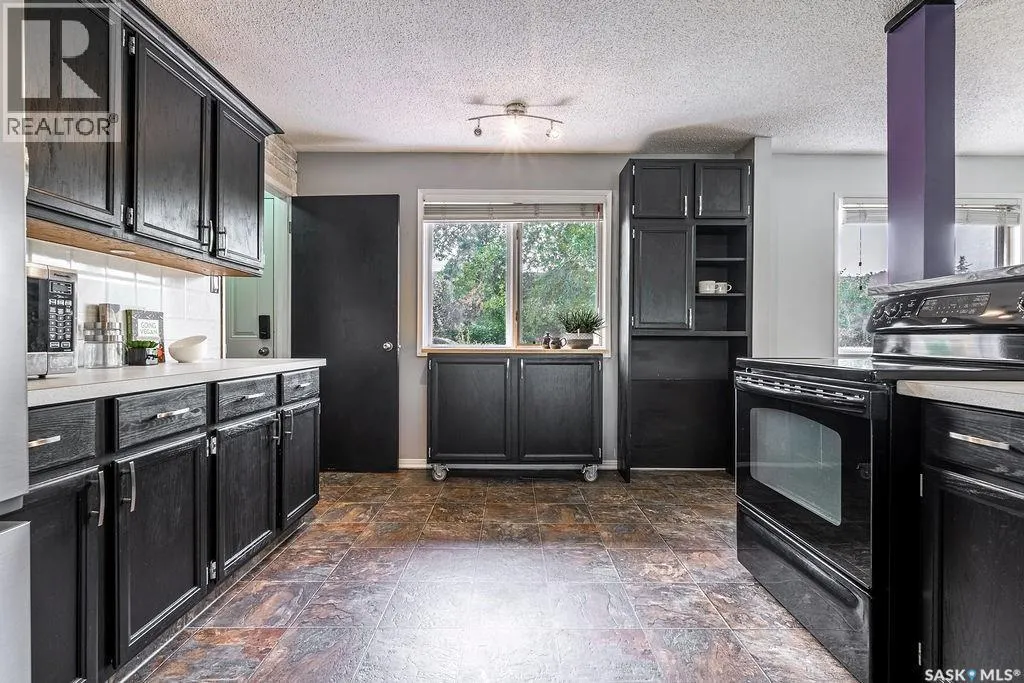 243 Roborecki CRESCENT