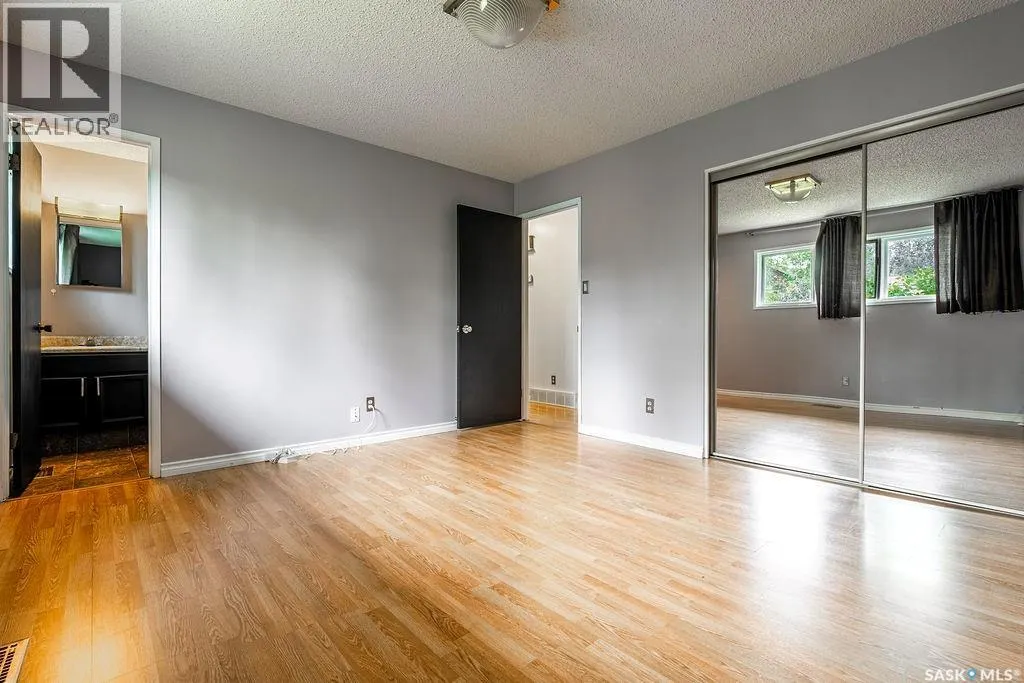 243 Roborecki CRESCENT