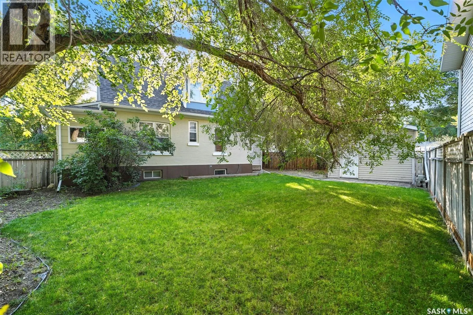 105 115th STREET E