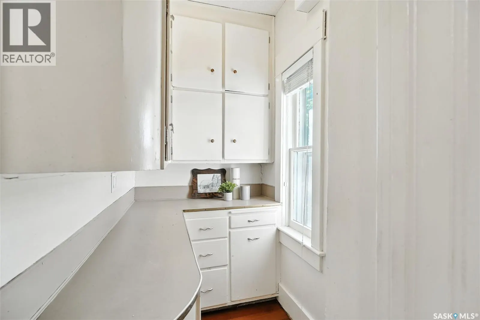105 115th STREET E