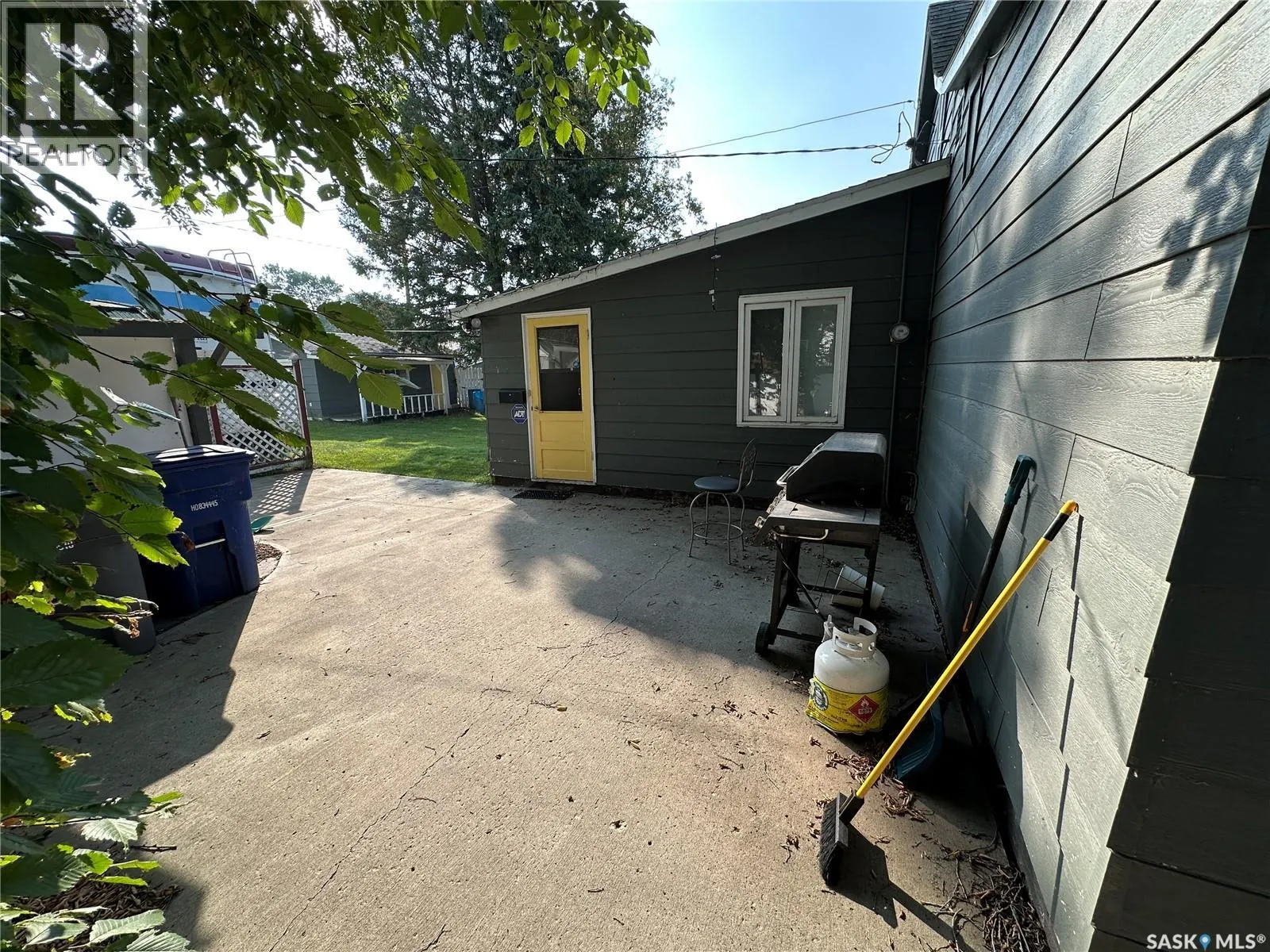 1005 9th STREET