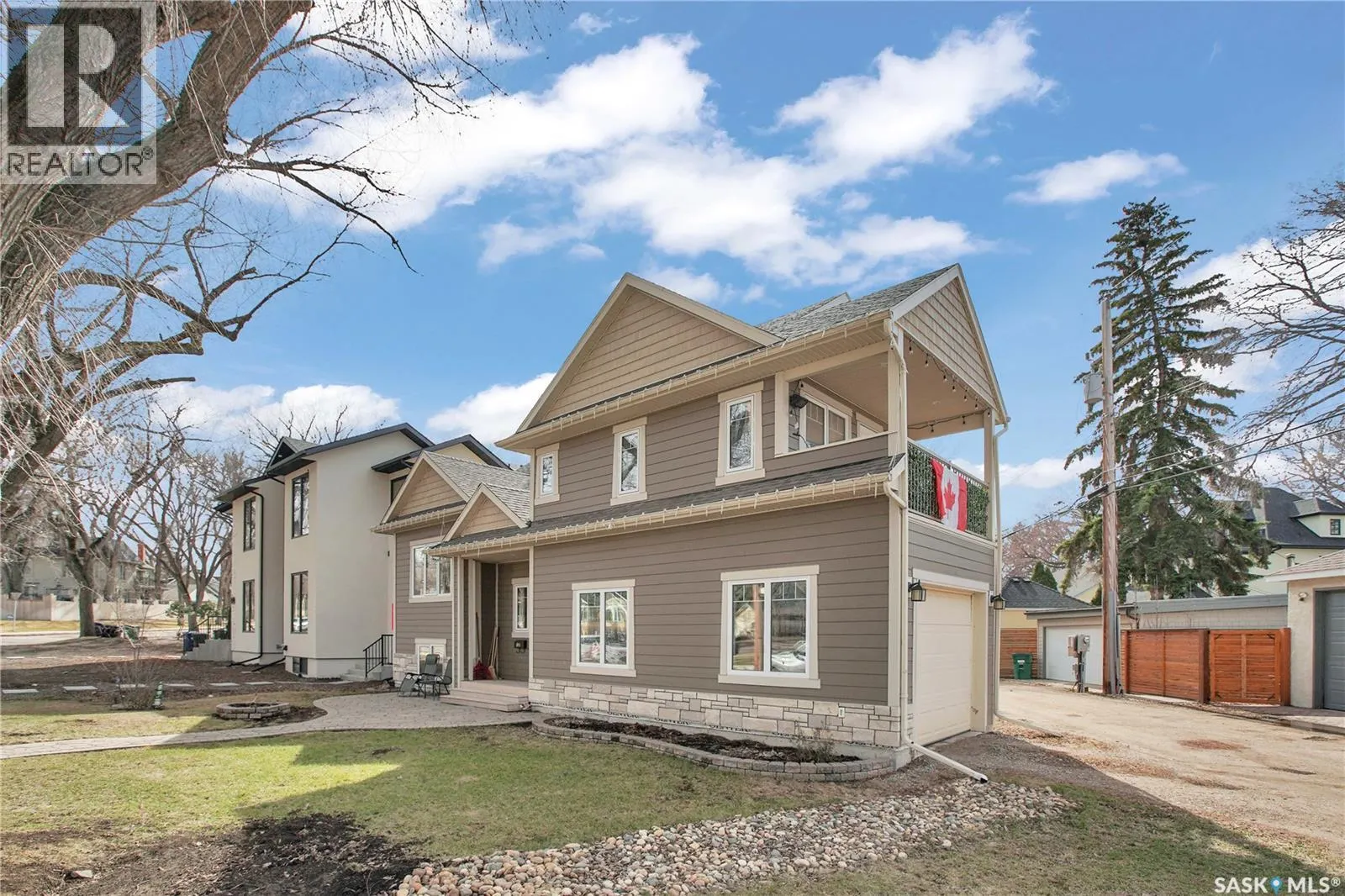 101 Poplar CRESCENT