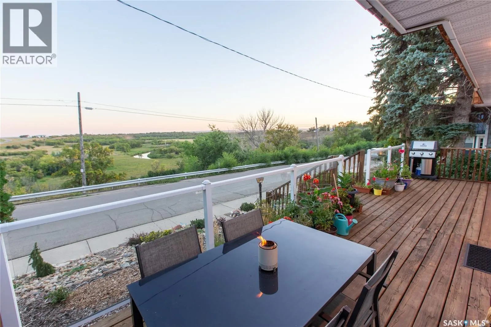 168 Grandview STREET W