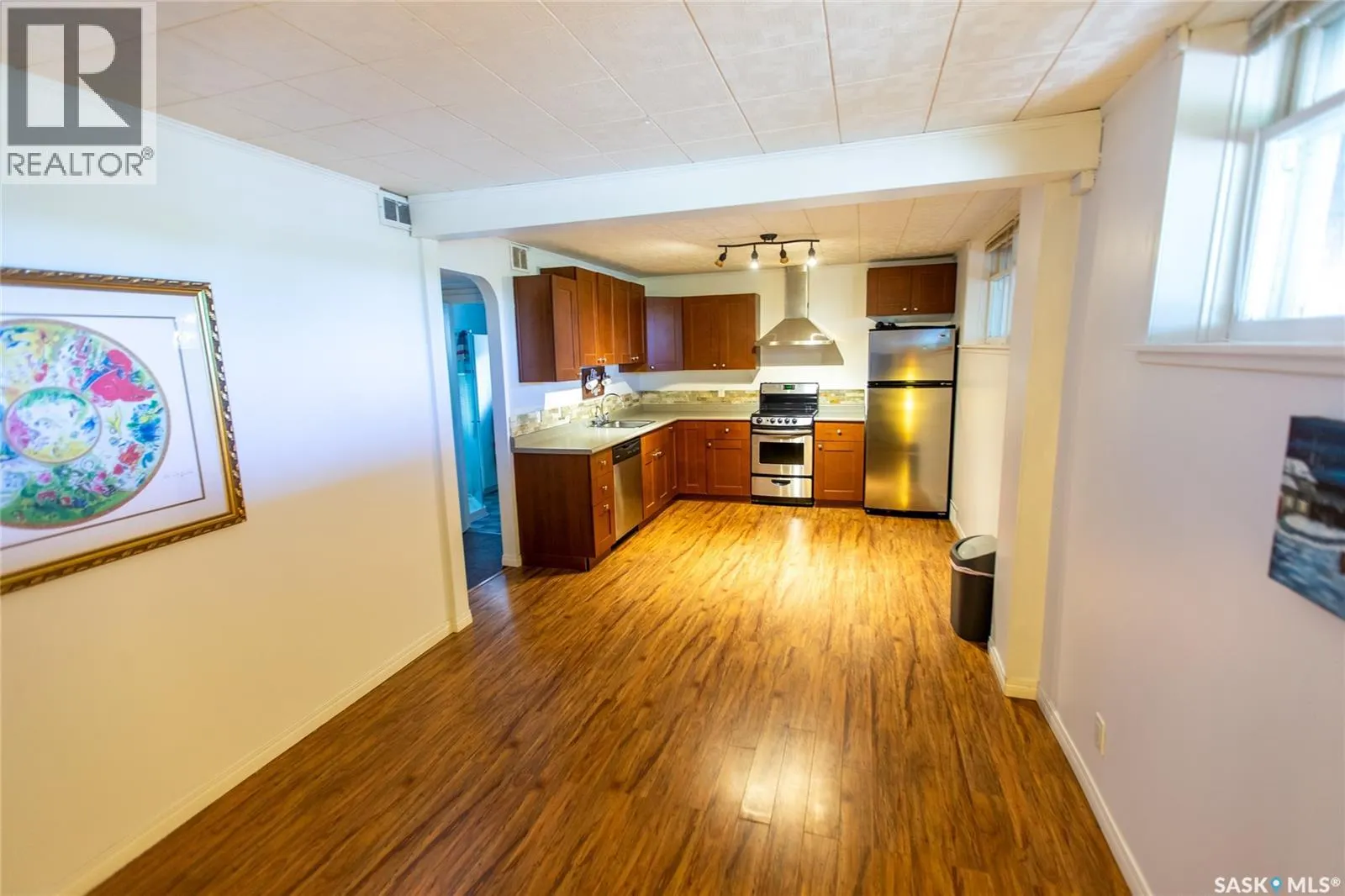 168 Grandview STREET W