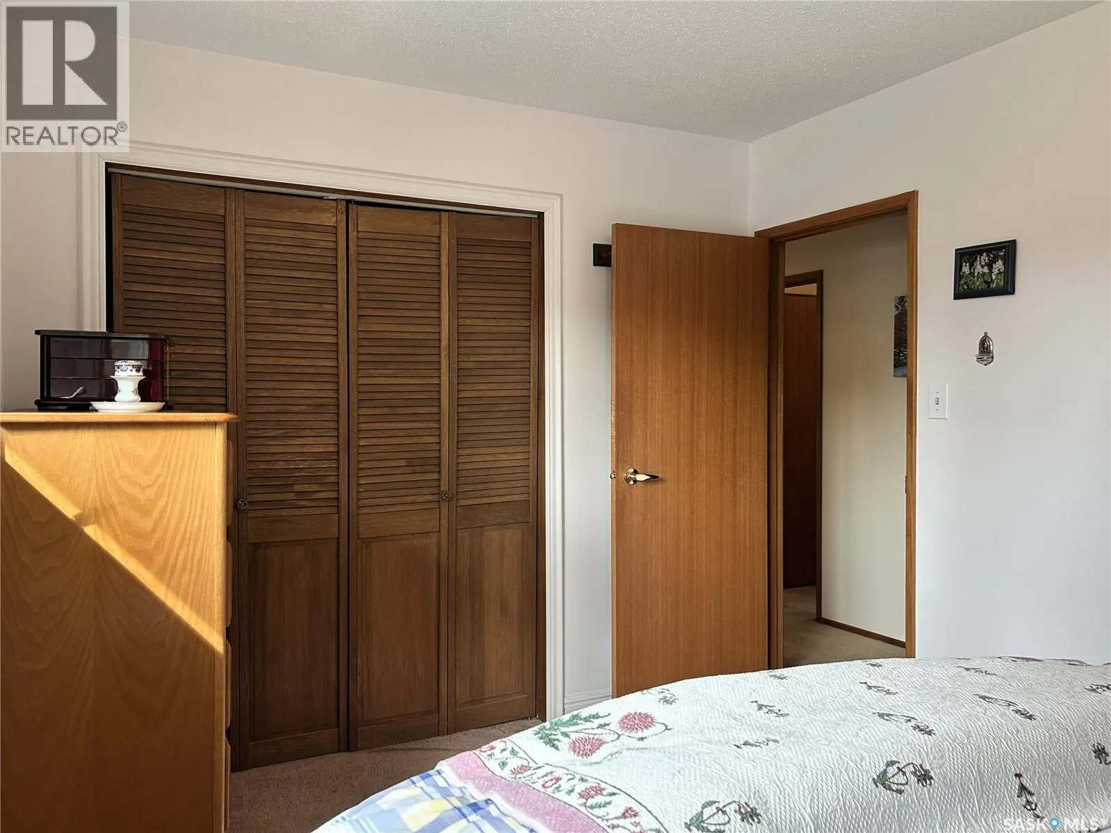 1414 East HEIGHTS