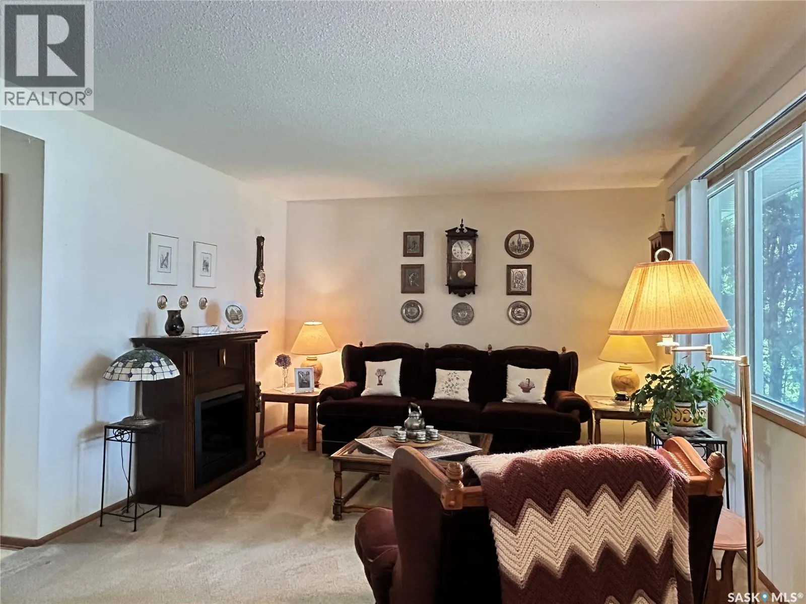 1414 East HEIGHTS