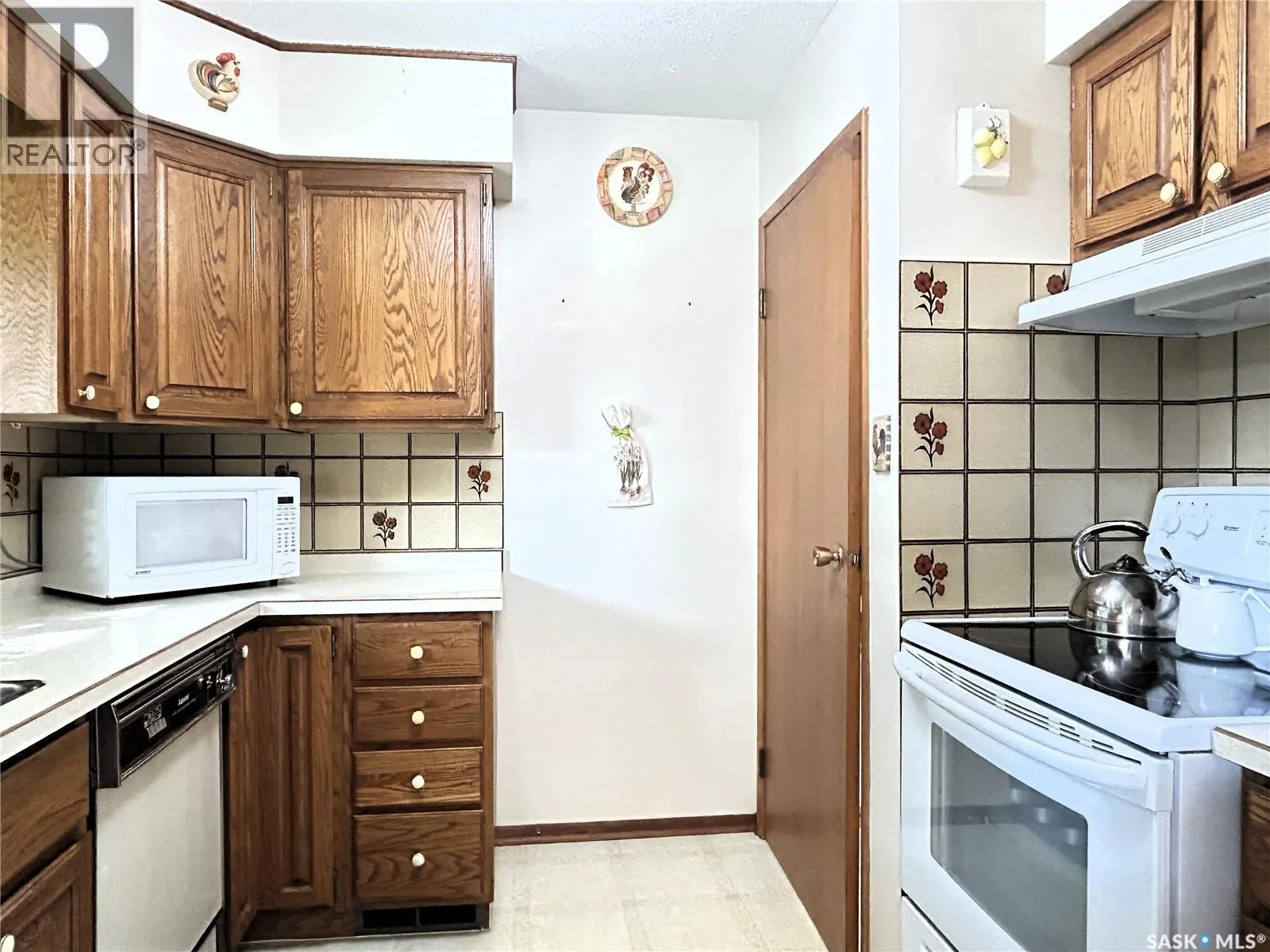 1414 East HEIGHTS