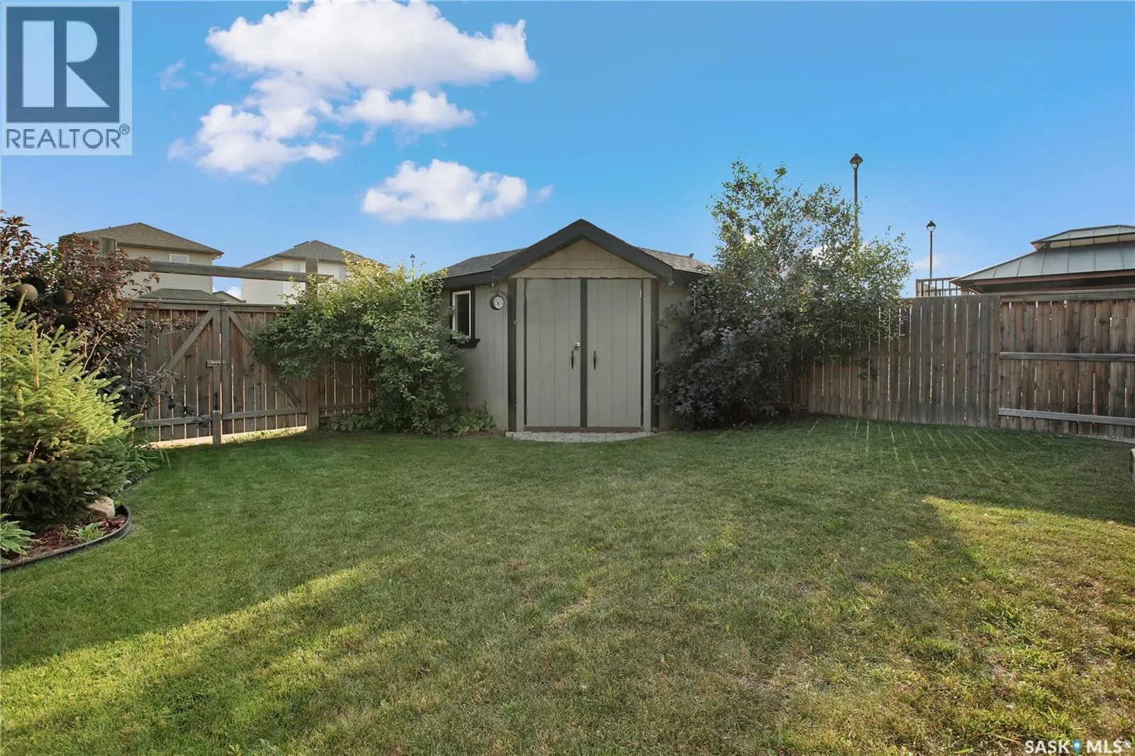 466 Henick CRESCENT