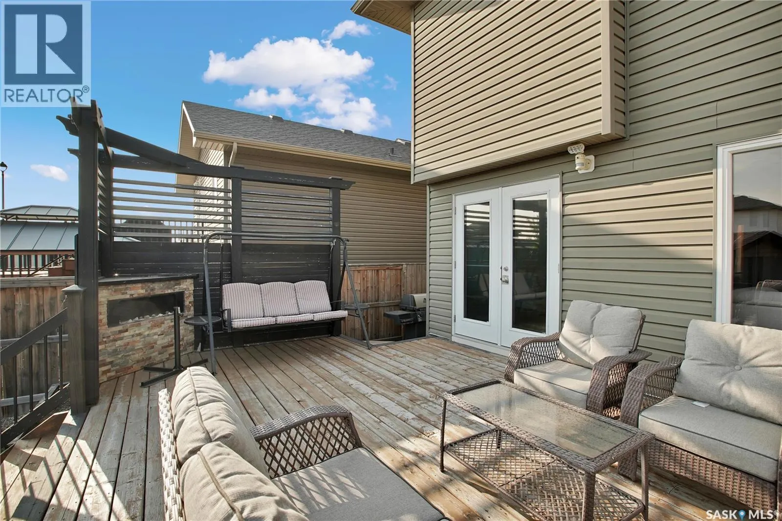 466 Henick CRESCENT