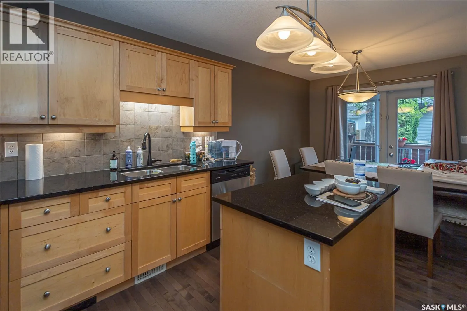 6 110 Dulmage CRESCENT
