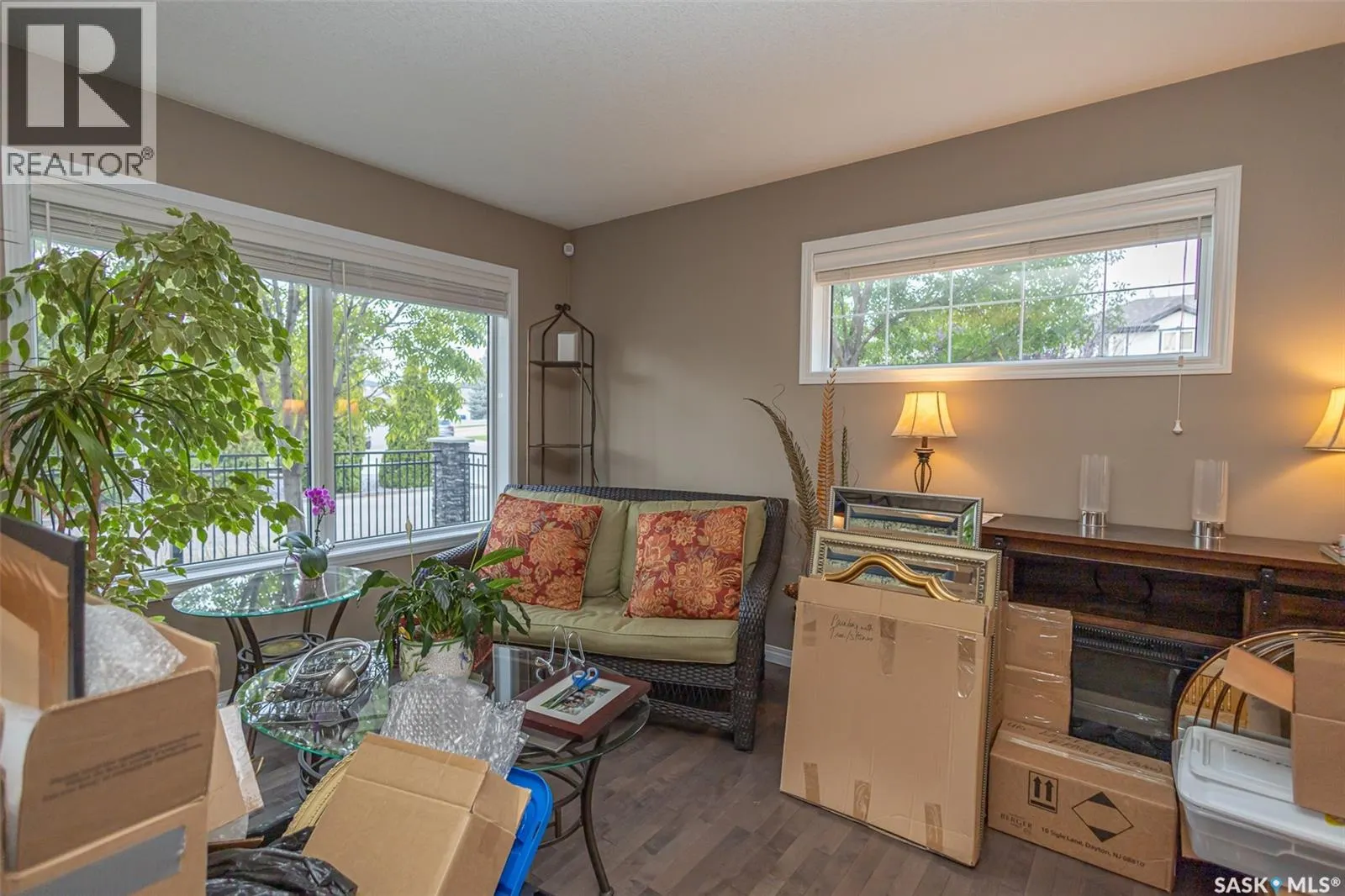 6 110 Dulmage CRESCENT
