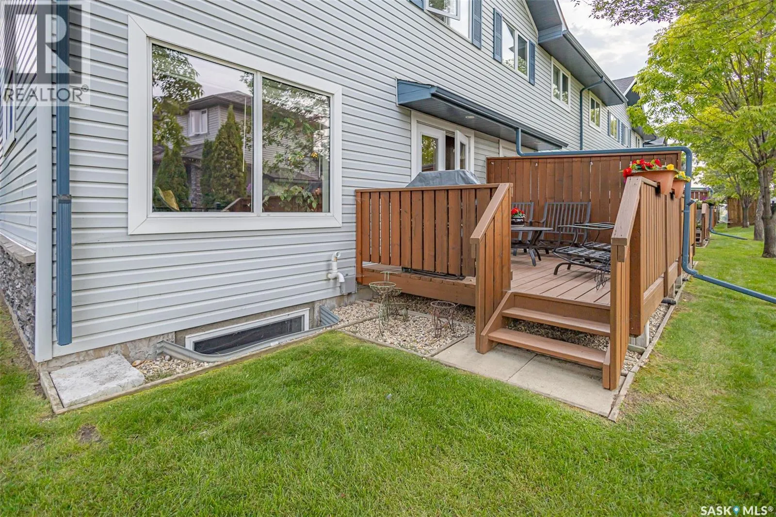 6 110 Dulmage CRESCENT