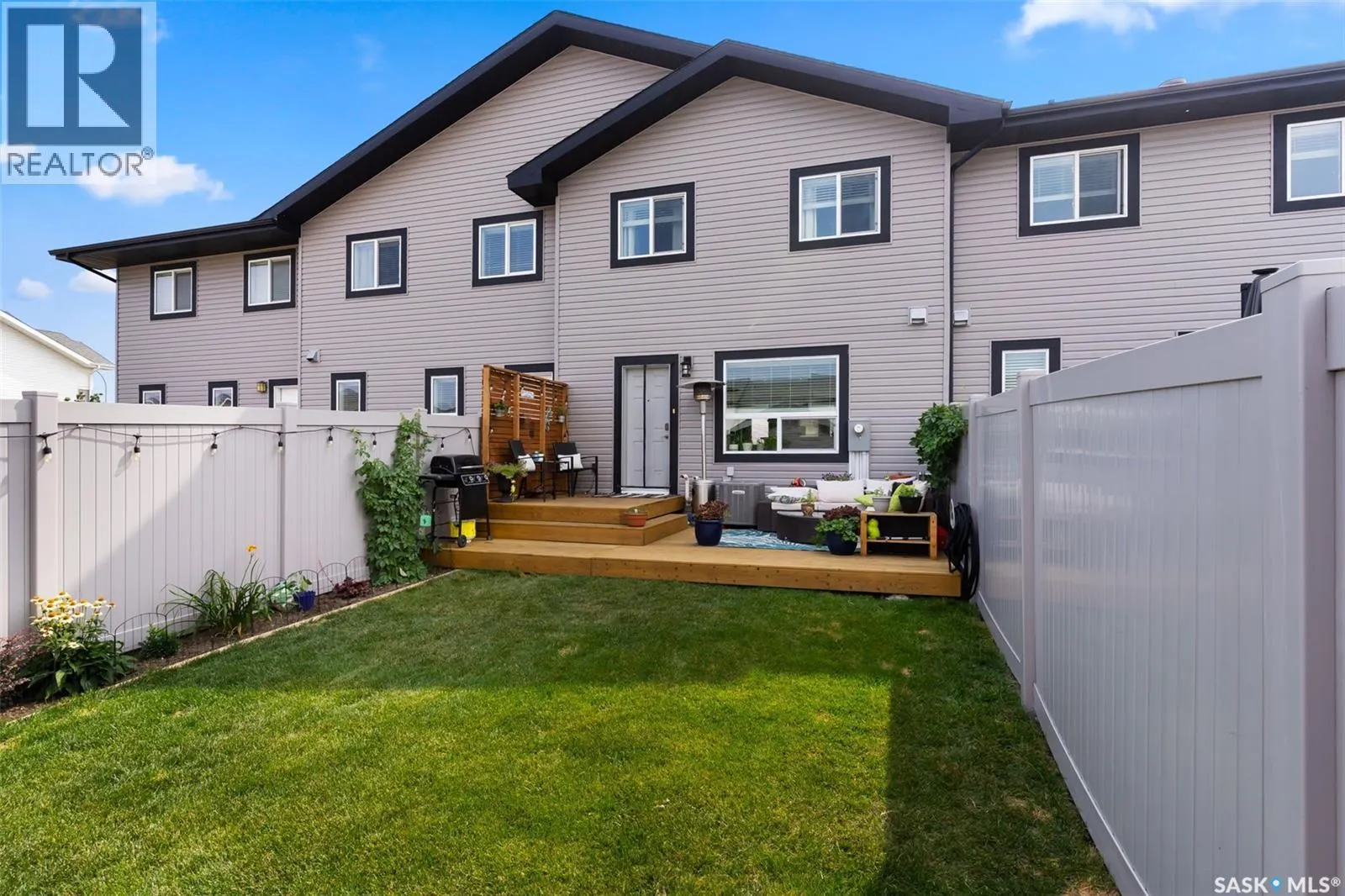 8012 Canola AVENUE