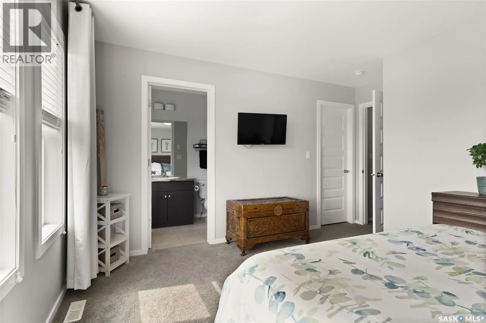 8012 Canola AVENUE