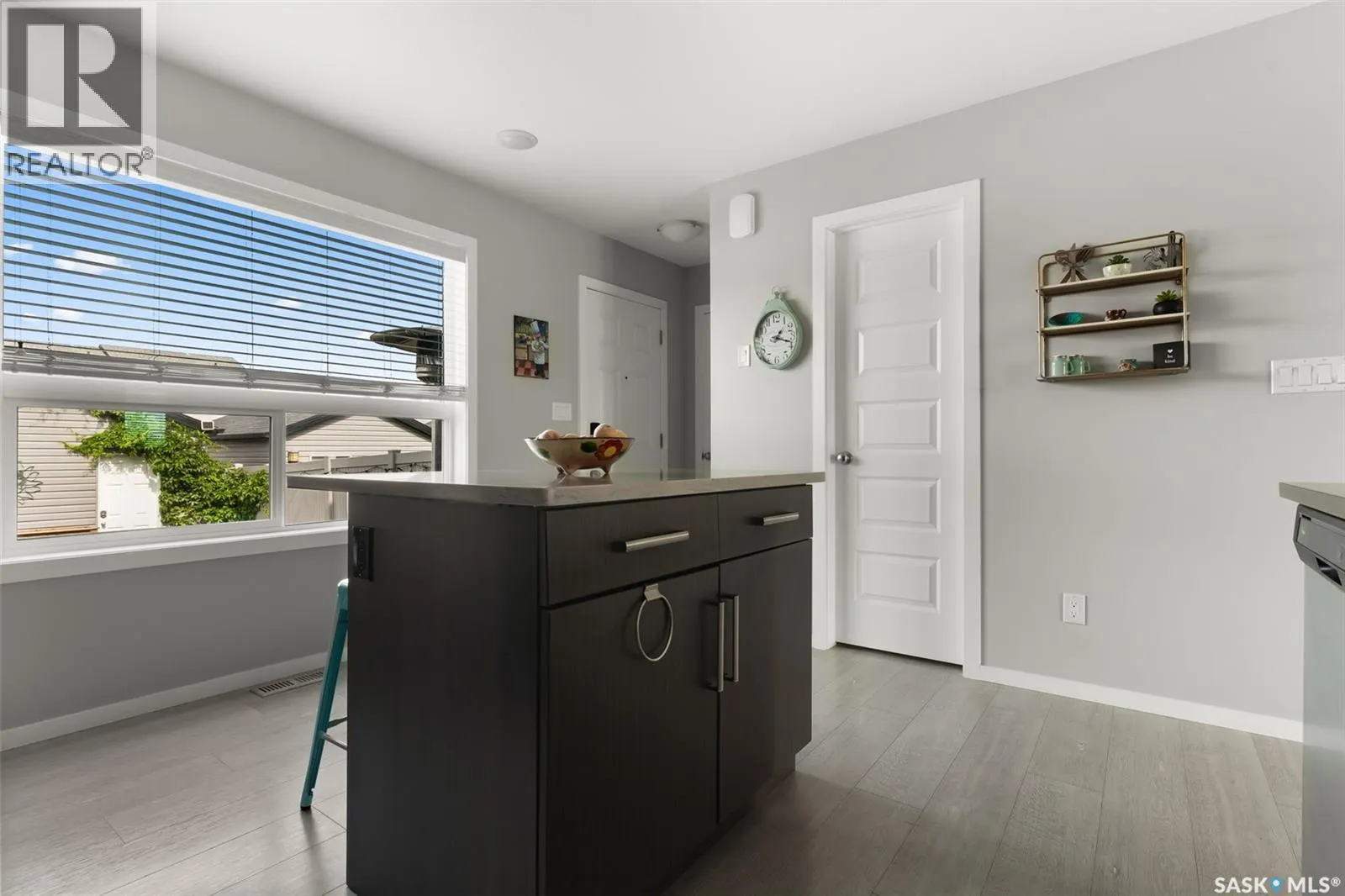 8012 Canola AVENUE