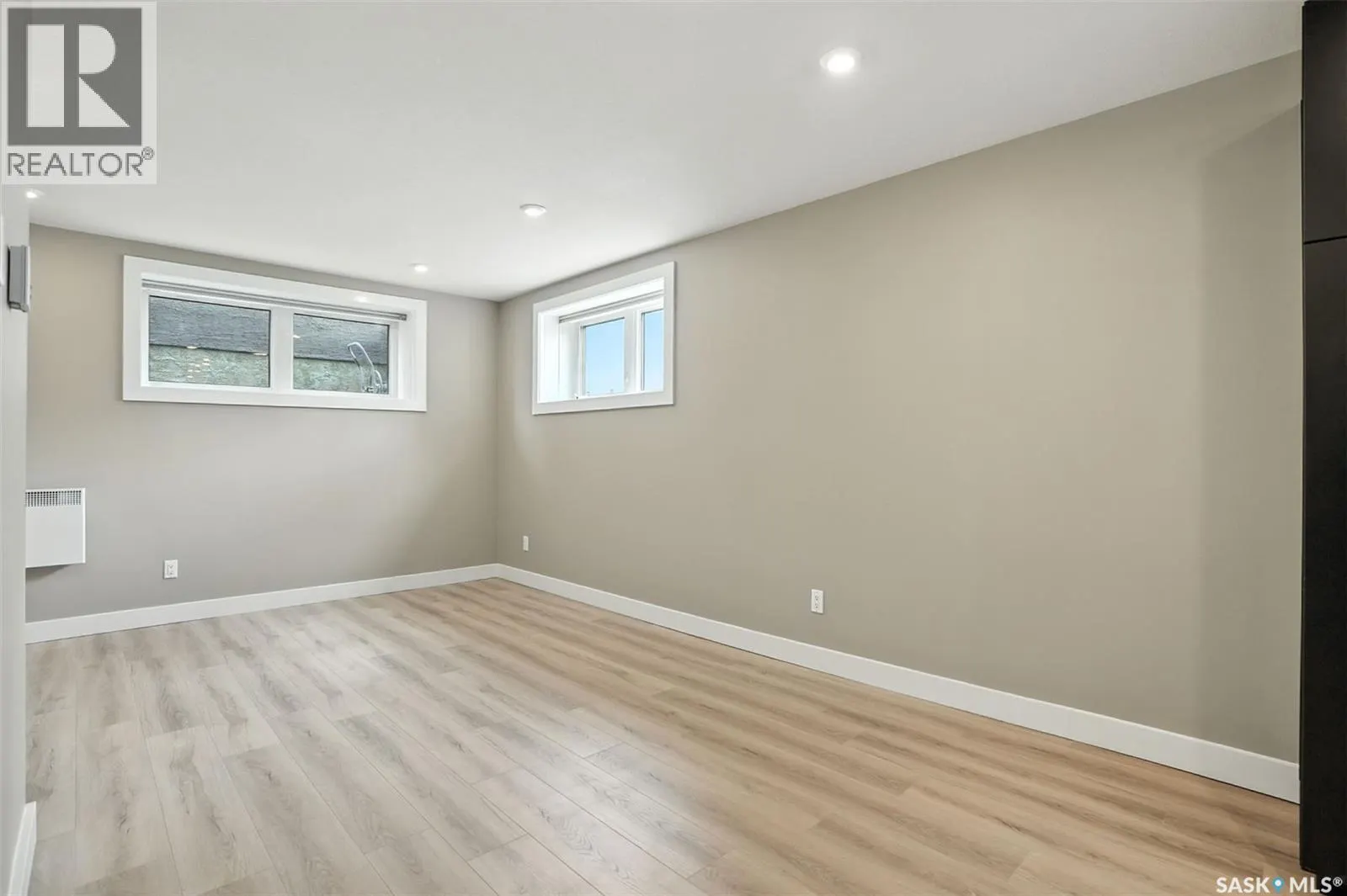 122 Roy CRESCENT