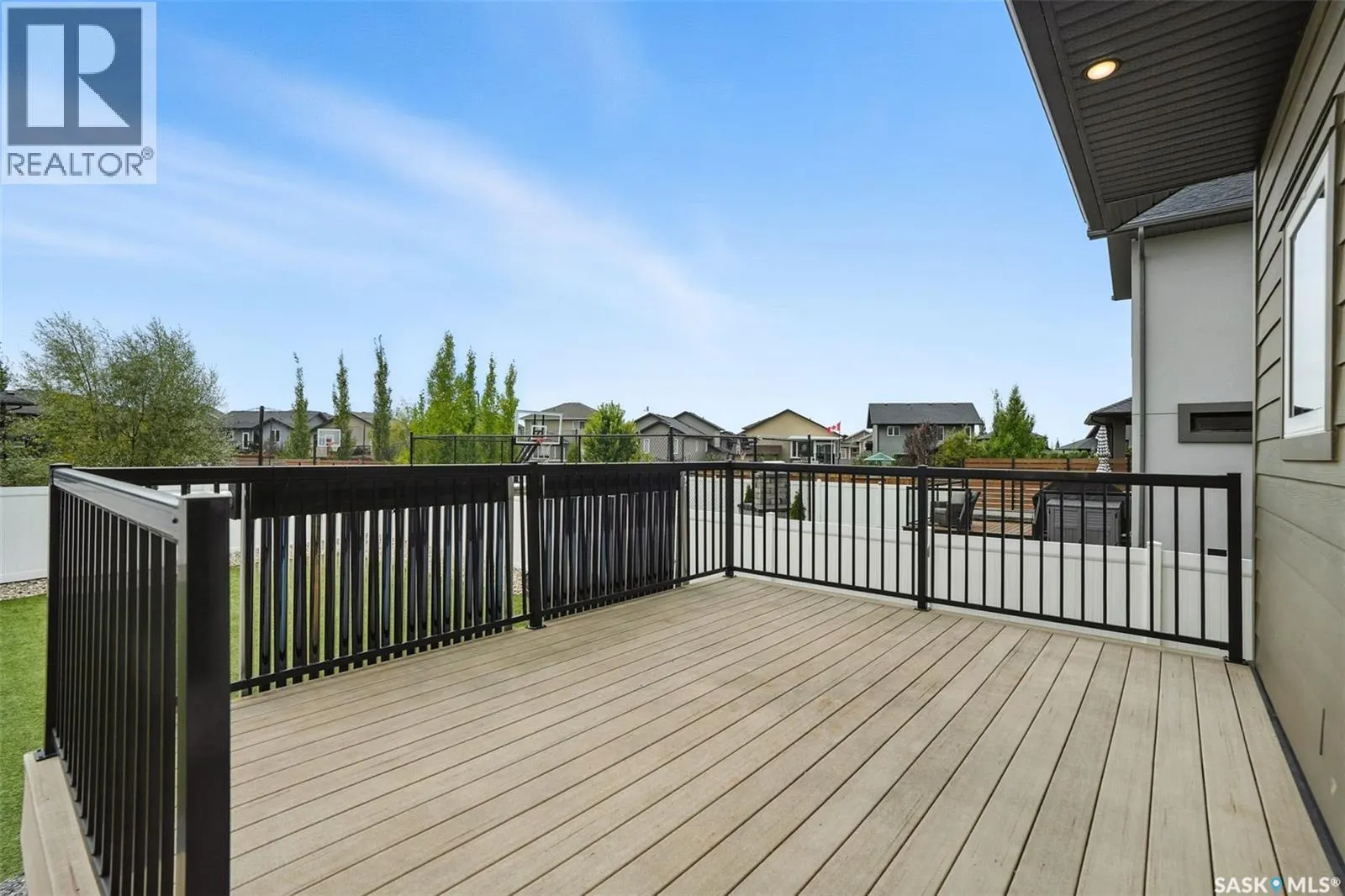 122 Roy CRESCENT