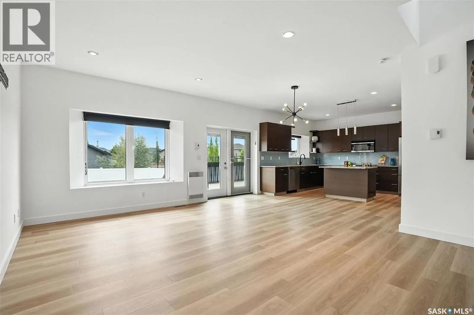 122 Roy CRESCENT