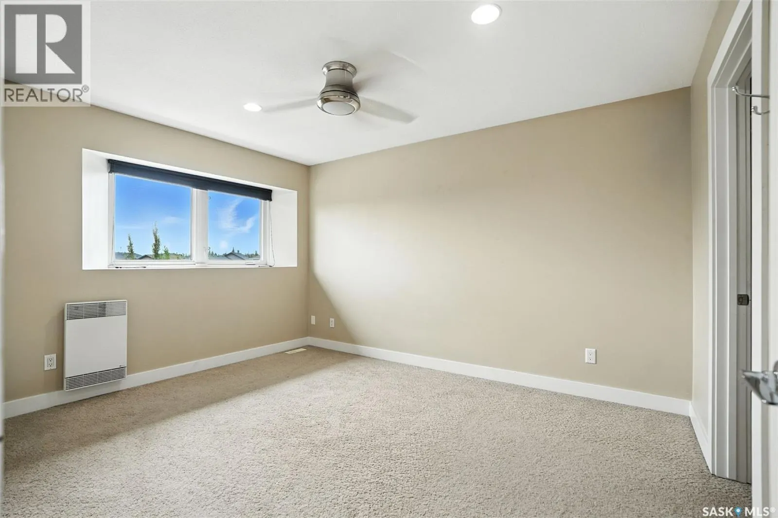 122 Roy CRESCENT