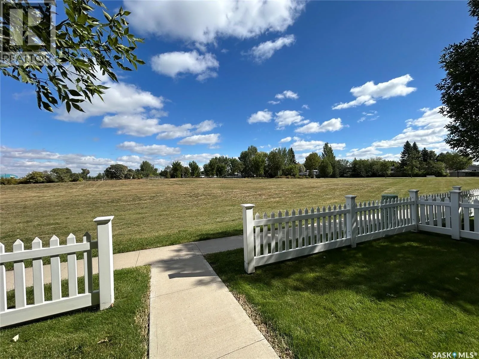 505 110 Shillington CRESCENT