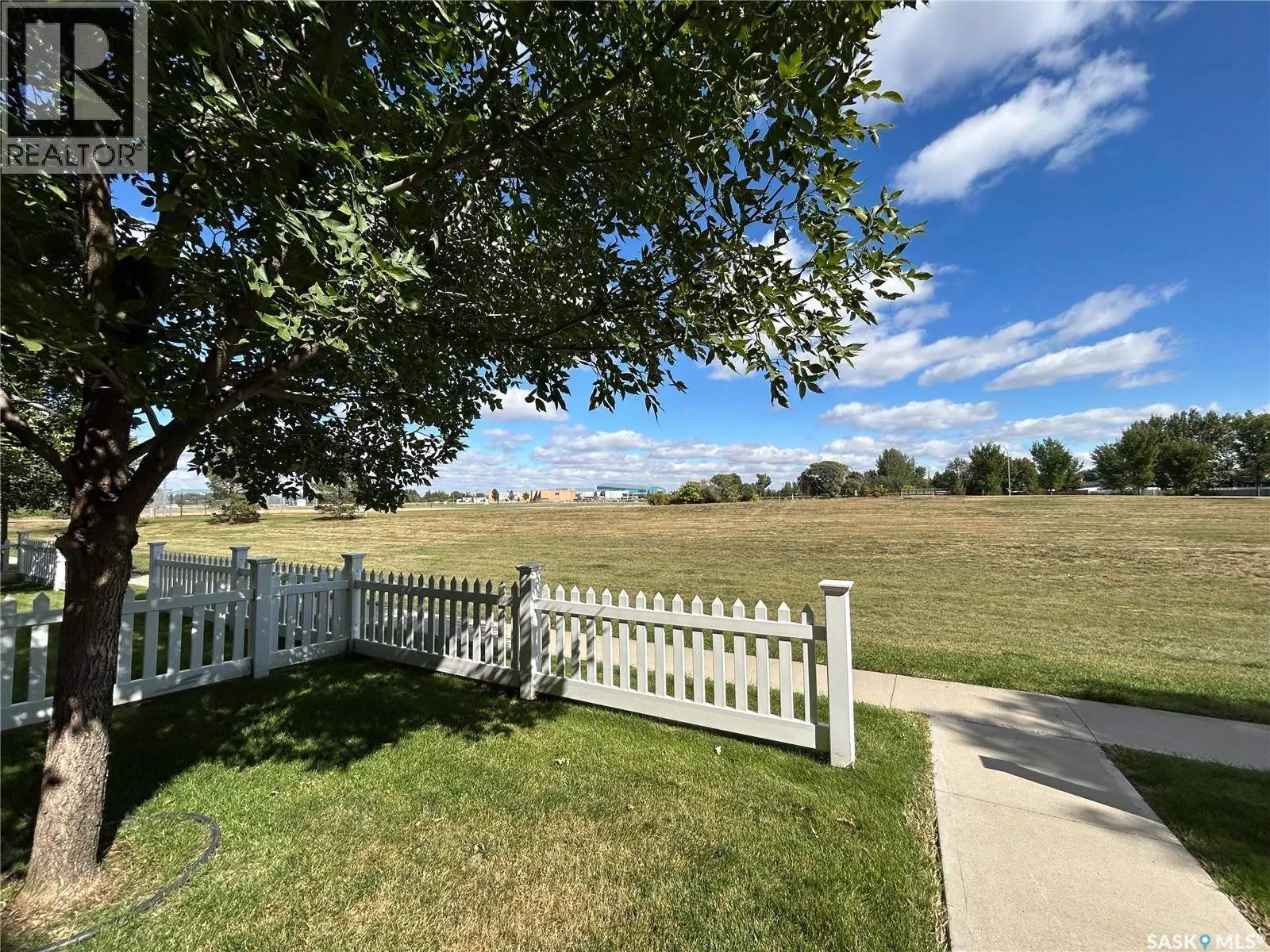 505 110 Shillington CRESCENT
