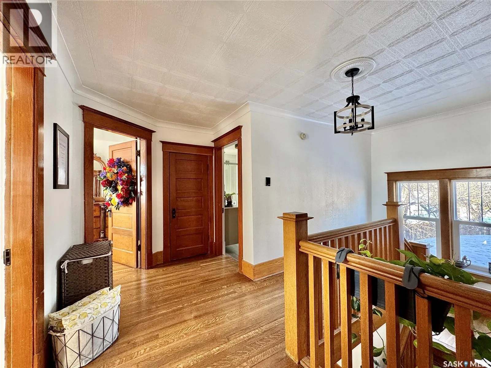 E 89 Smith STREET E