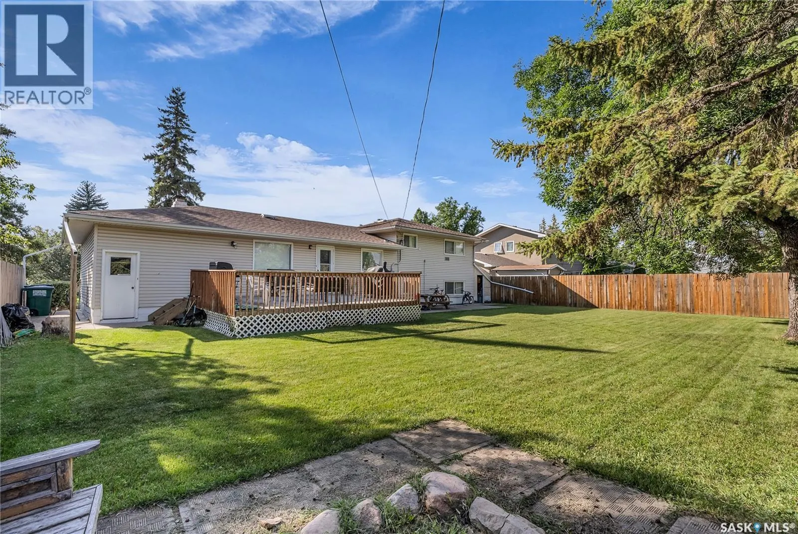 15 Moxon CRESCENT