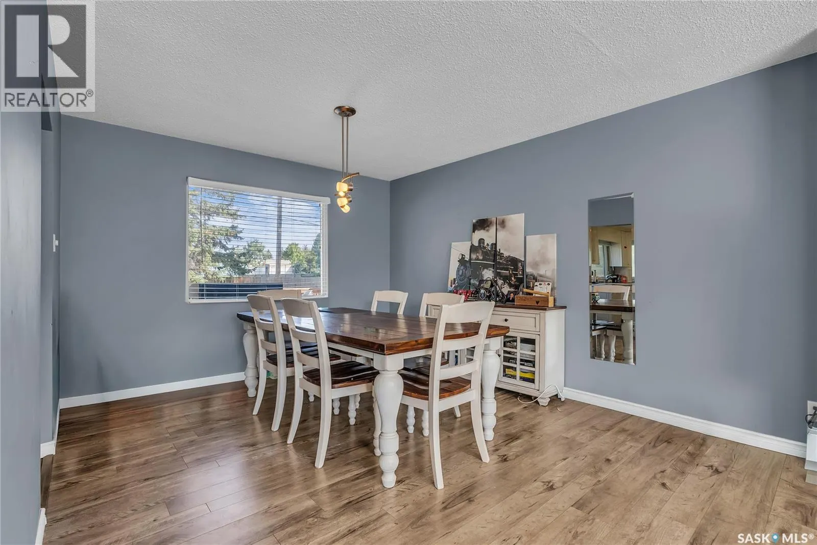 15 Moxon CRESCENT
