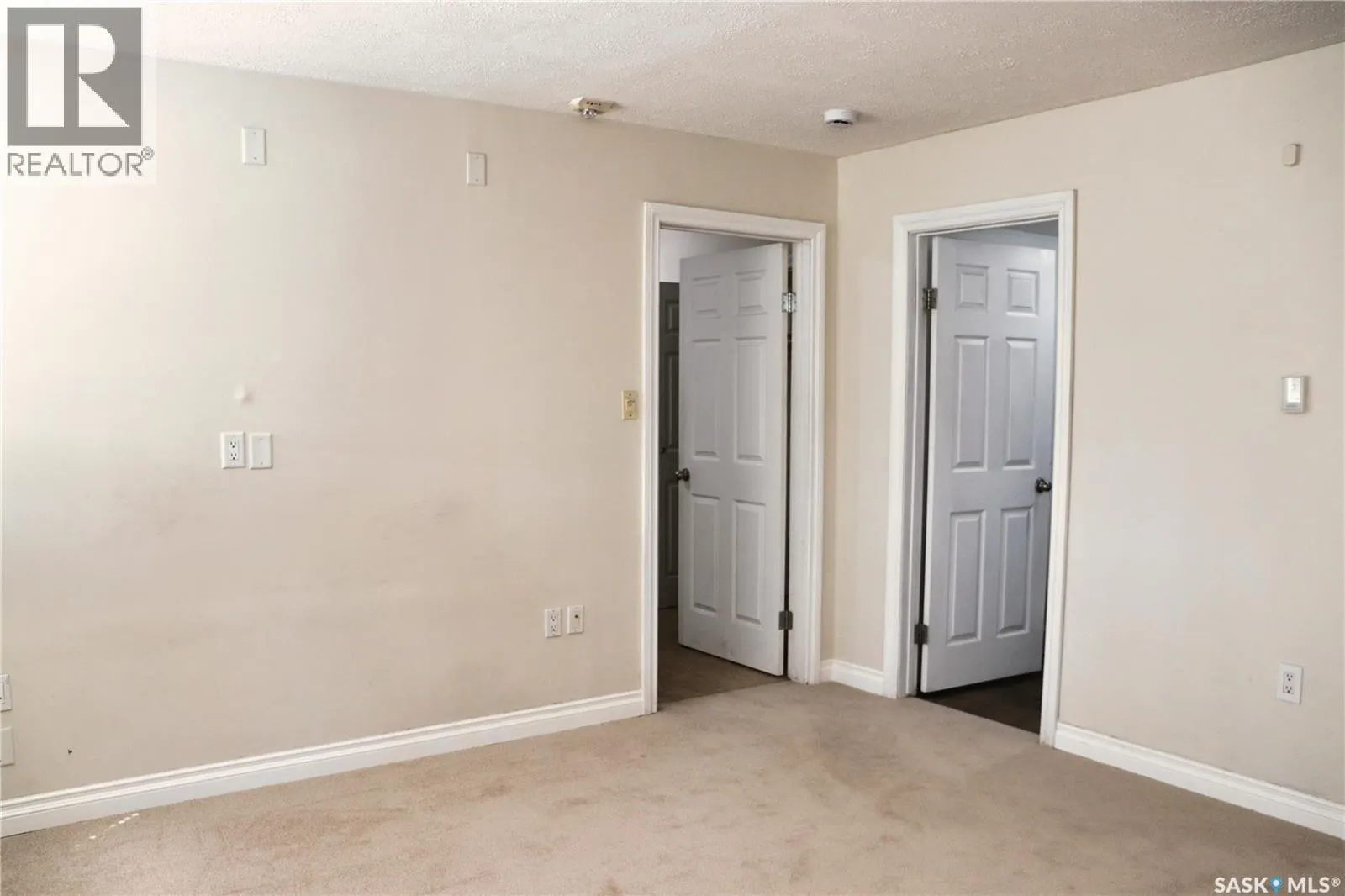 3 1604 Main STREET