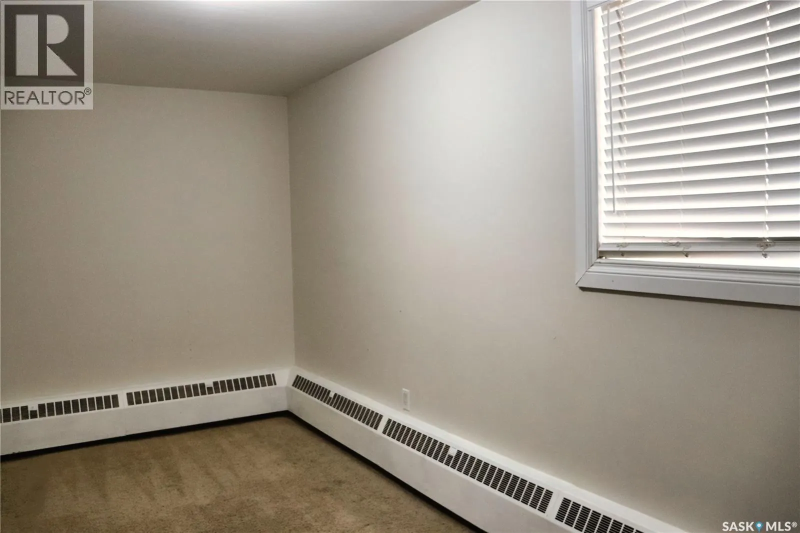 3 1604 Main STREET