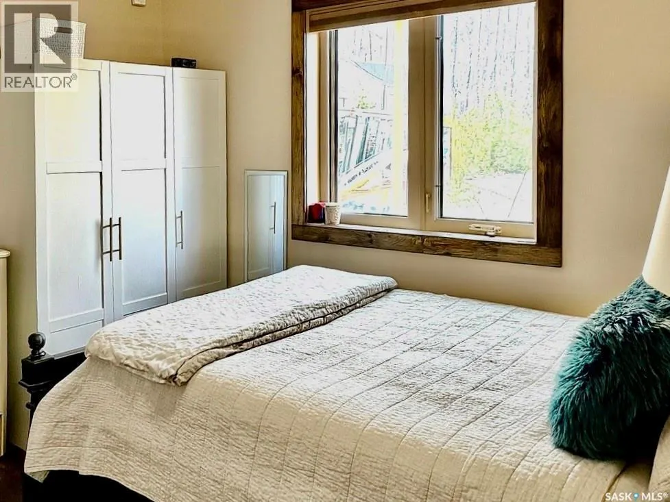 Fillon Lake Waterfront Acreage