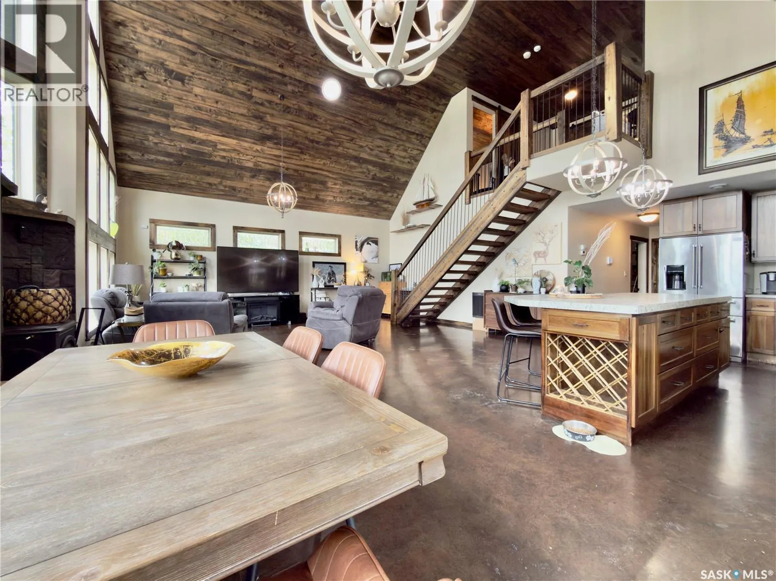 Fillon Lake Waterfront Acreage