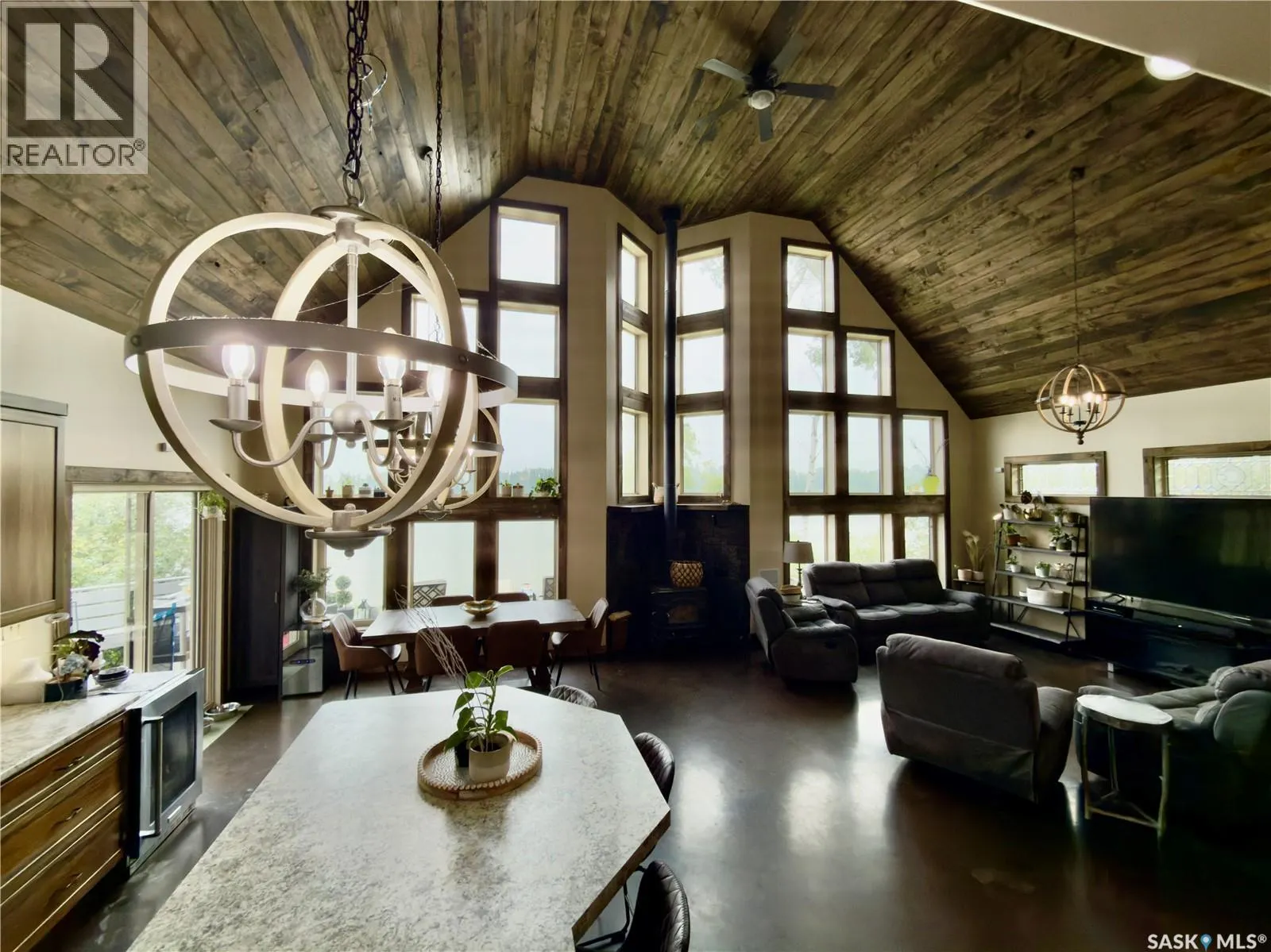 Fillon Lake Waterfront Acreage