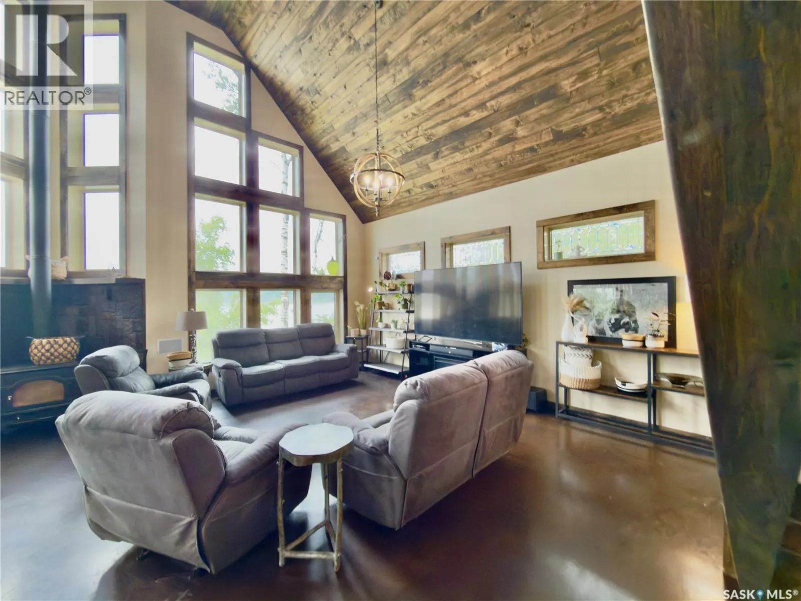 Fillon Lake Waterfront Acreage