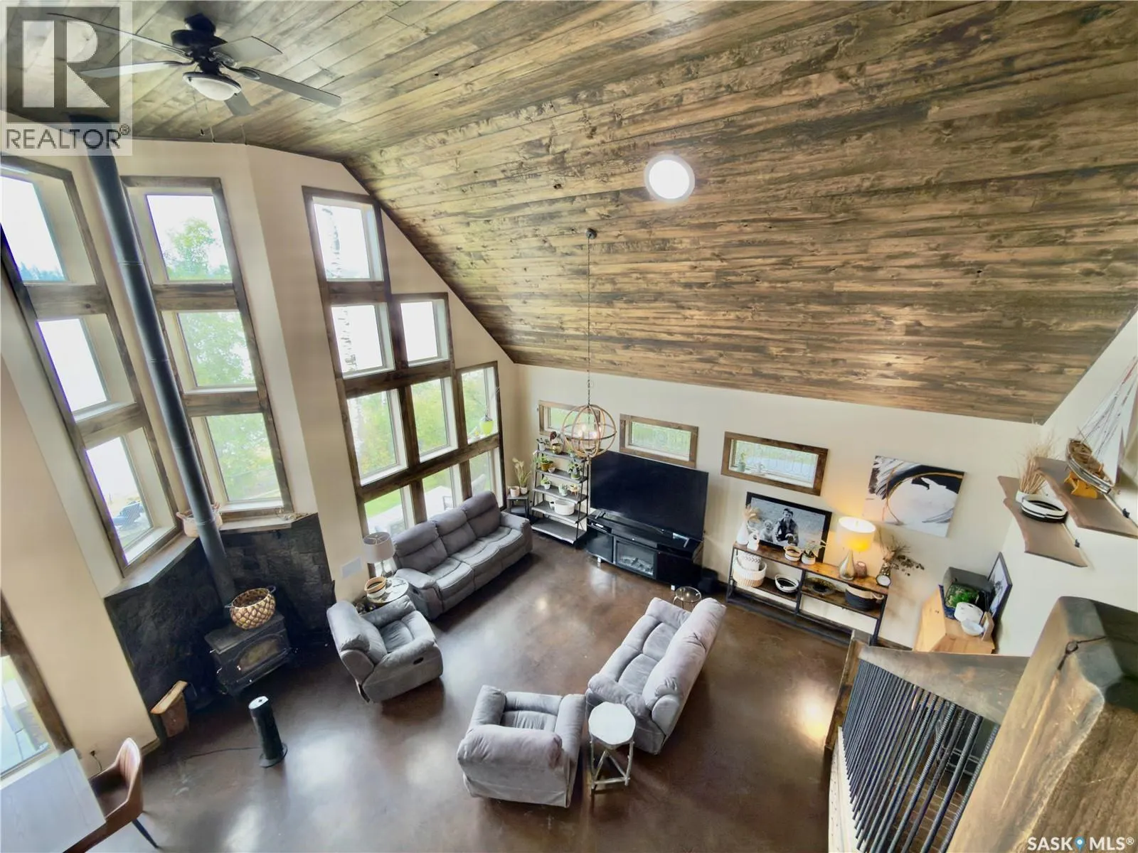 Fillon Lake Waterfront Acreage