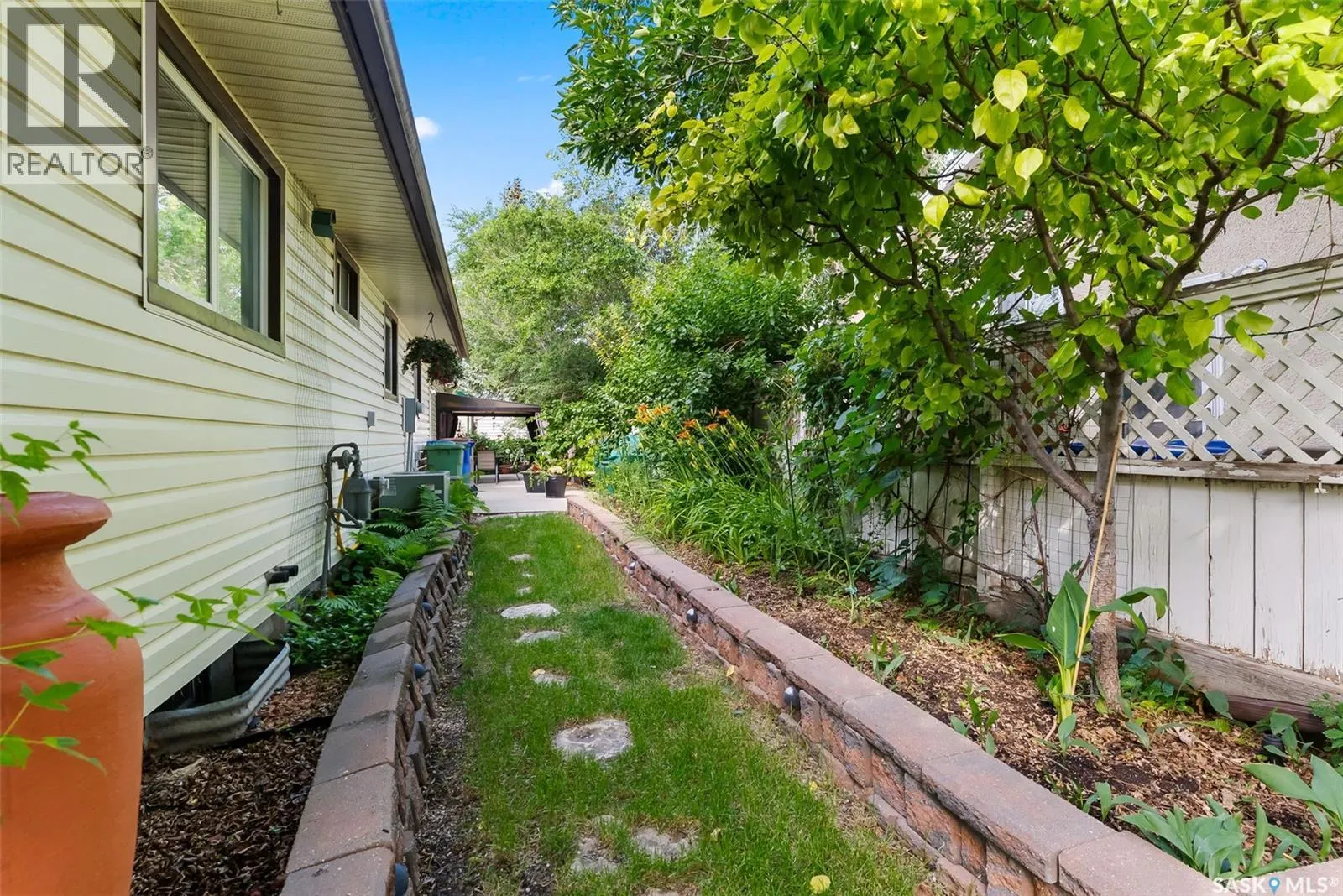 302 Cavendish STREET